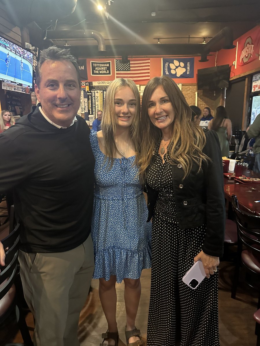 KendallManos's tweet image. Thank you Davidson softball for all the memories you gave me. I’m honored to have won 1st team occ, 1st team all district, mvp, and all state! Couldn’t have done it without my coaches, teammates, and family. Forever grateful 💙🤍