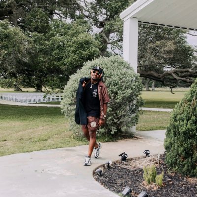 Loc🐶 tweet media