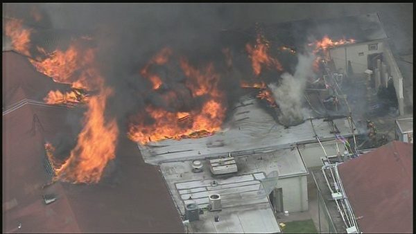 NAofSFM's tweet image. On 5/31/13 a fire at the Southwest Inn in Houston ultimately killed 5 ff’s when the roof collapsed during suppression ops. Contributing factors were the fire burning unreported for 3 hours, high winds, poor communications, and a lack of fire sprinklers. #FireHistory #NeverForget