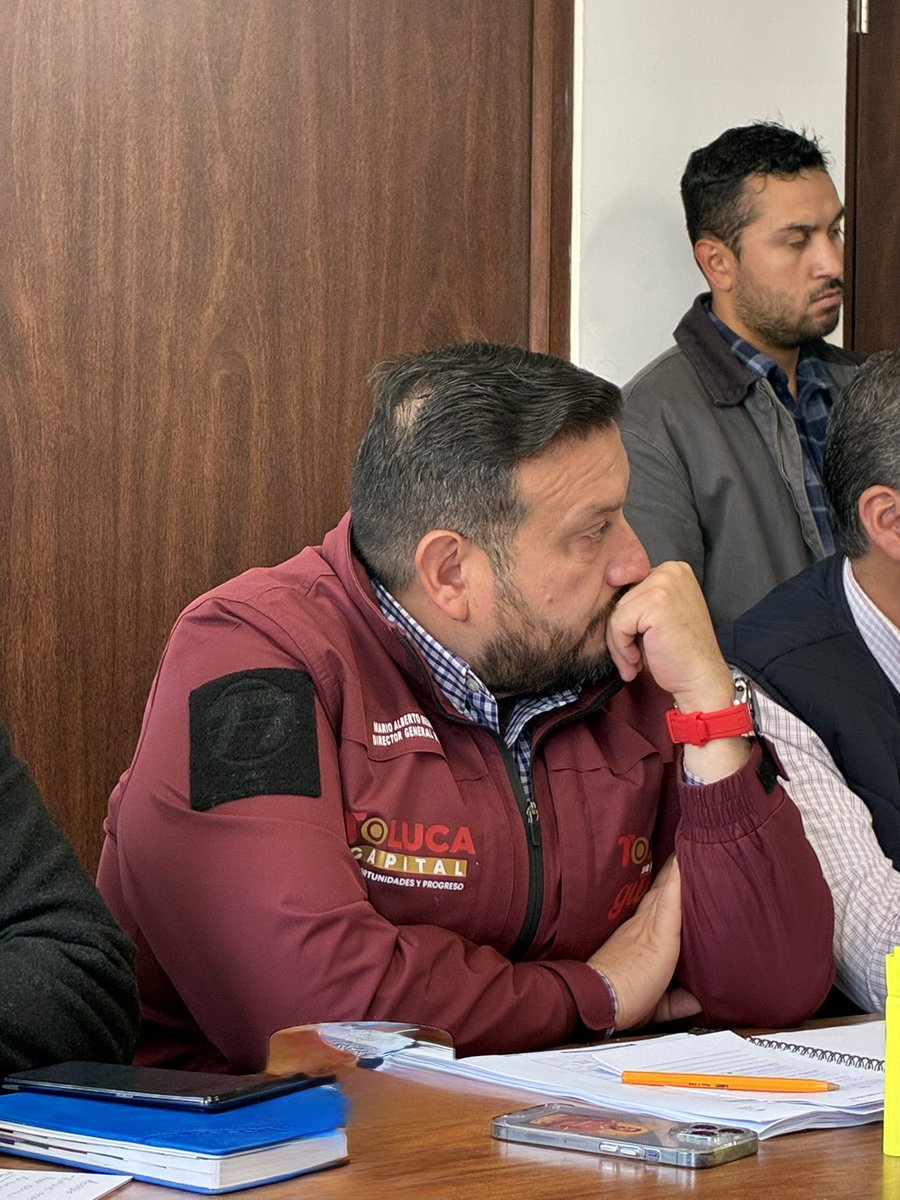 Mario_MedinaP's tweet photo. Esta mañana nos reunimos con la Dirección General de Innovación, Planeación y Gestión Urbana, entre otras dependencias del Ayuntamiento de Toluca, por instrucción de nuestro presidente Ricardo Moreno Bastida para trabajar en equipo por una Toluca de Oportunidades y Progreso. https://t.co/et12phyc6d