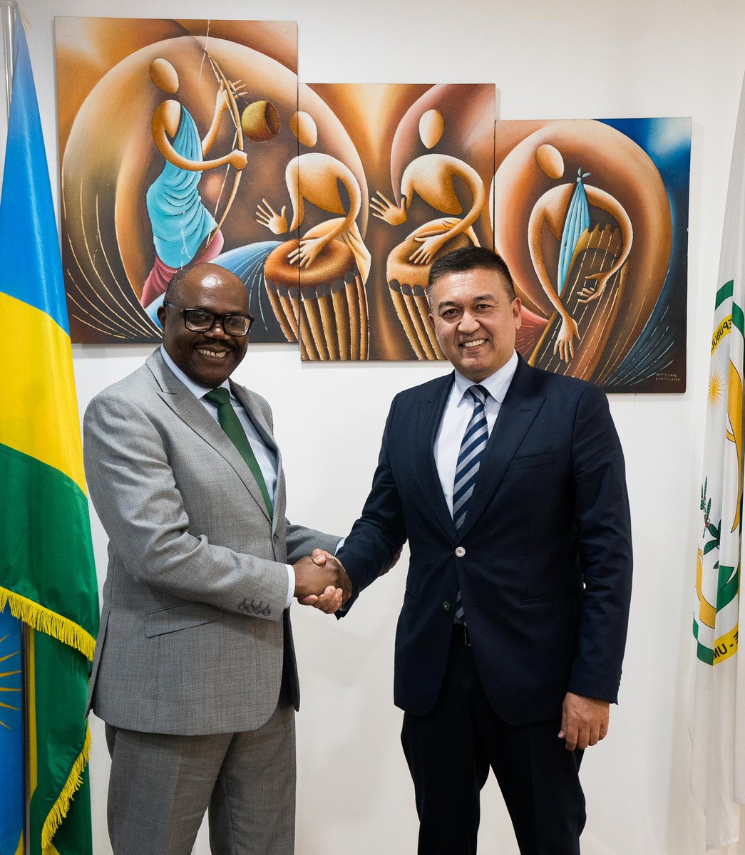 Central Bank of Rwanda (@centralbankrw) on Twitter photo Earlier today, Deputy Governor <a href="/Dr_JNsengiyumva/">Dr. Justin Nsengiyumva</a> received Mr. Bektur Aliev, Deputy Chairman of the National Bank of the Kyrgyz Republic, who is in Kigali for the Financial Alliance for Women Annual Summit 2025.
Their meeting centered on best practices in banking supervision and Earlier today, Deputy Governor <a href="/Dr_JNsengiyumva/">Dr. Justin Nsengiyumva</a> received Mr. Bektur Aliev, Deputy Chairman of the National Bank of the Kyrgyz Republic, who is in Kigali for the Financial Alliance for Women Annual Summit 2025.
Their meeting centered on best practices in banking supervision and