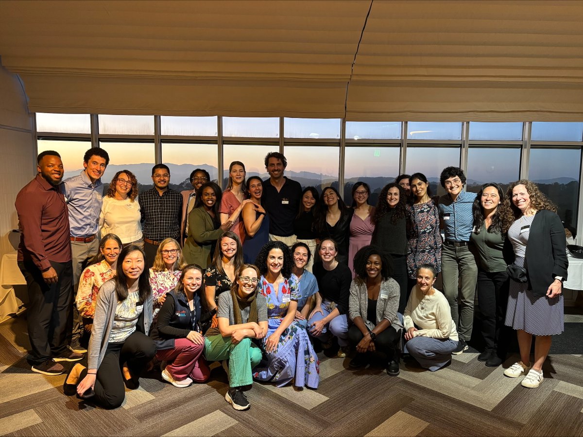 SFPC_UCSF's tweet image. 🎓 Congratulations to our UCSF SFPC graduates! Your commitment to equity, primary care, and serving vulnerable communities is the heart of our mission. 🎉We’re so proud of all you’ve accomplished, onward to even greater things! 💙 #UCSF #UCSFGrad #SFPC #PrimaryCare #MedEd #ZSFG