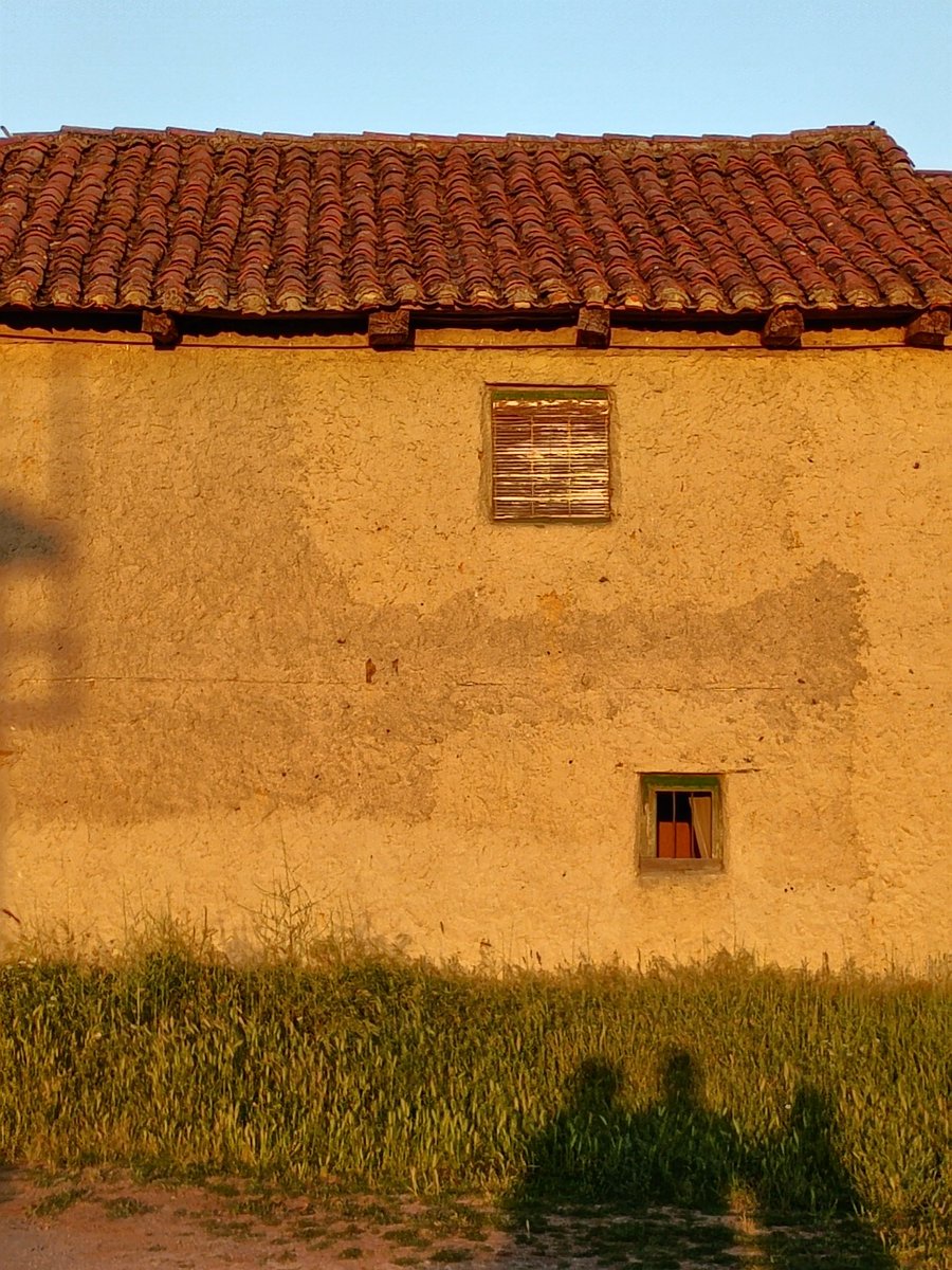El ángelus de la tarde

San Feliz de Torío, León, España