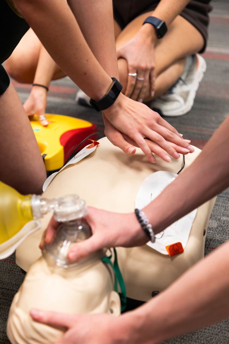Stay safe all summer long! Learn the skills needed to respond quickly and appropriately to breathing and cardiac emergencies with a CPRO American Red Cross class ⛑️

⏰ June 2nd from 6:30-8:30pm 

Register by May 30th @ 5pm!