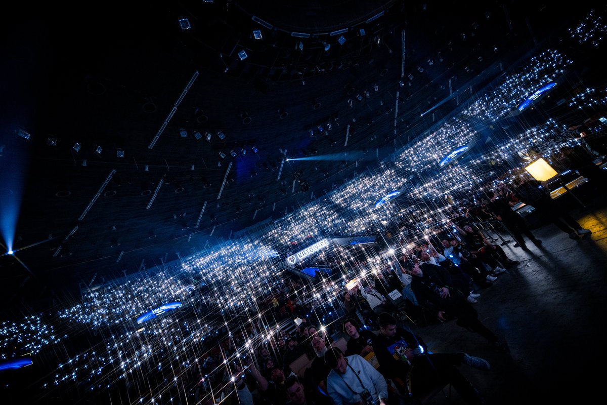 ESLCS's tweet photo. The memories will last forever, thank you Katowice ❤ https://t.co/wMMwQu9Szc