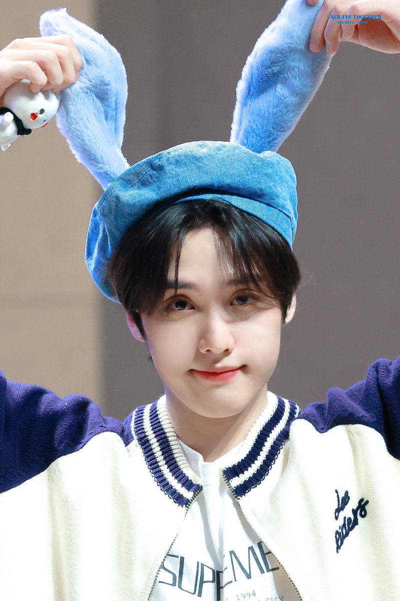 always_0530's tweet photo. 우리 아기, 우리 토끼🐰 생일축하해💗
#행복한_오월_콥이해
#Our_SummerLove_Jacob
#THEBOYZ #더보이즈 #JACOB #제이콥 https://t.co/2t01vei6cO