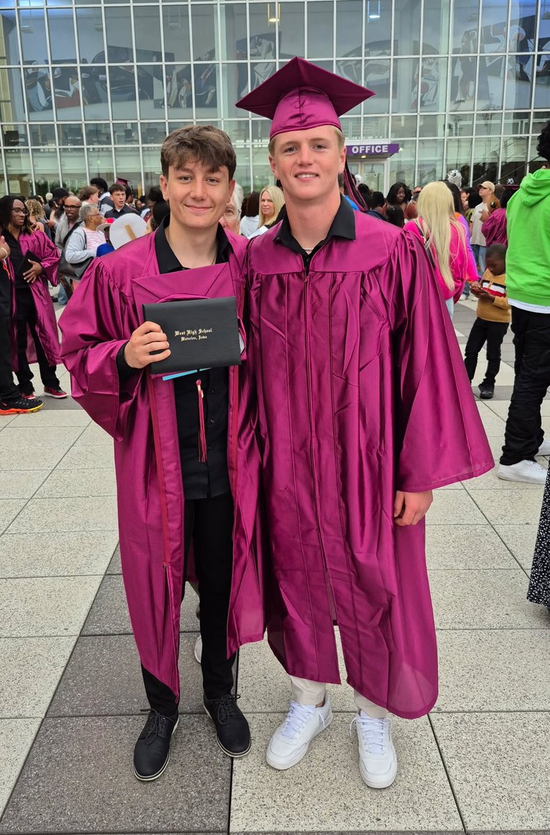 WahawkAD tweet media