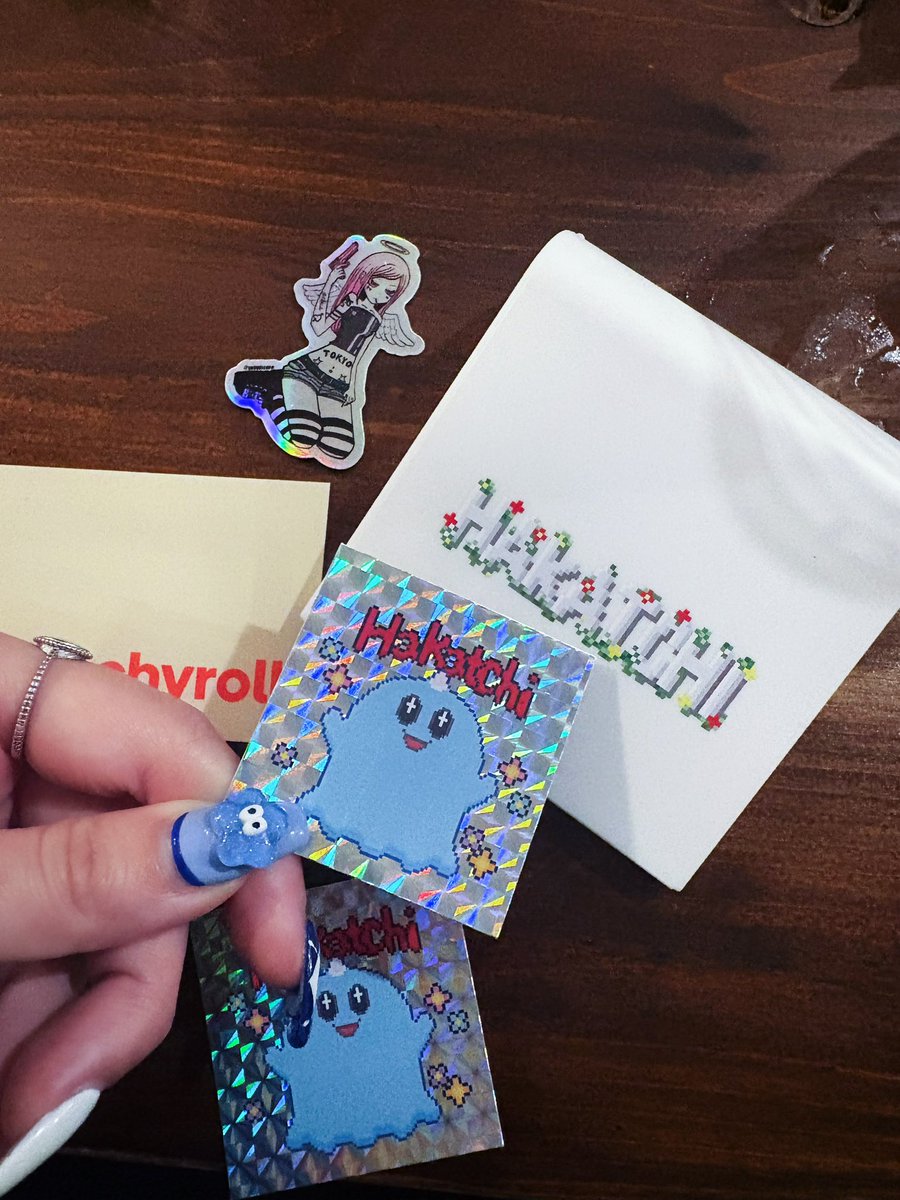 kuromi ¥ tweet media