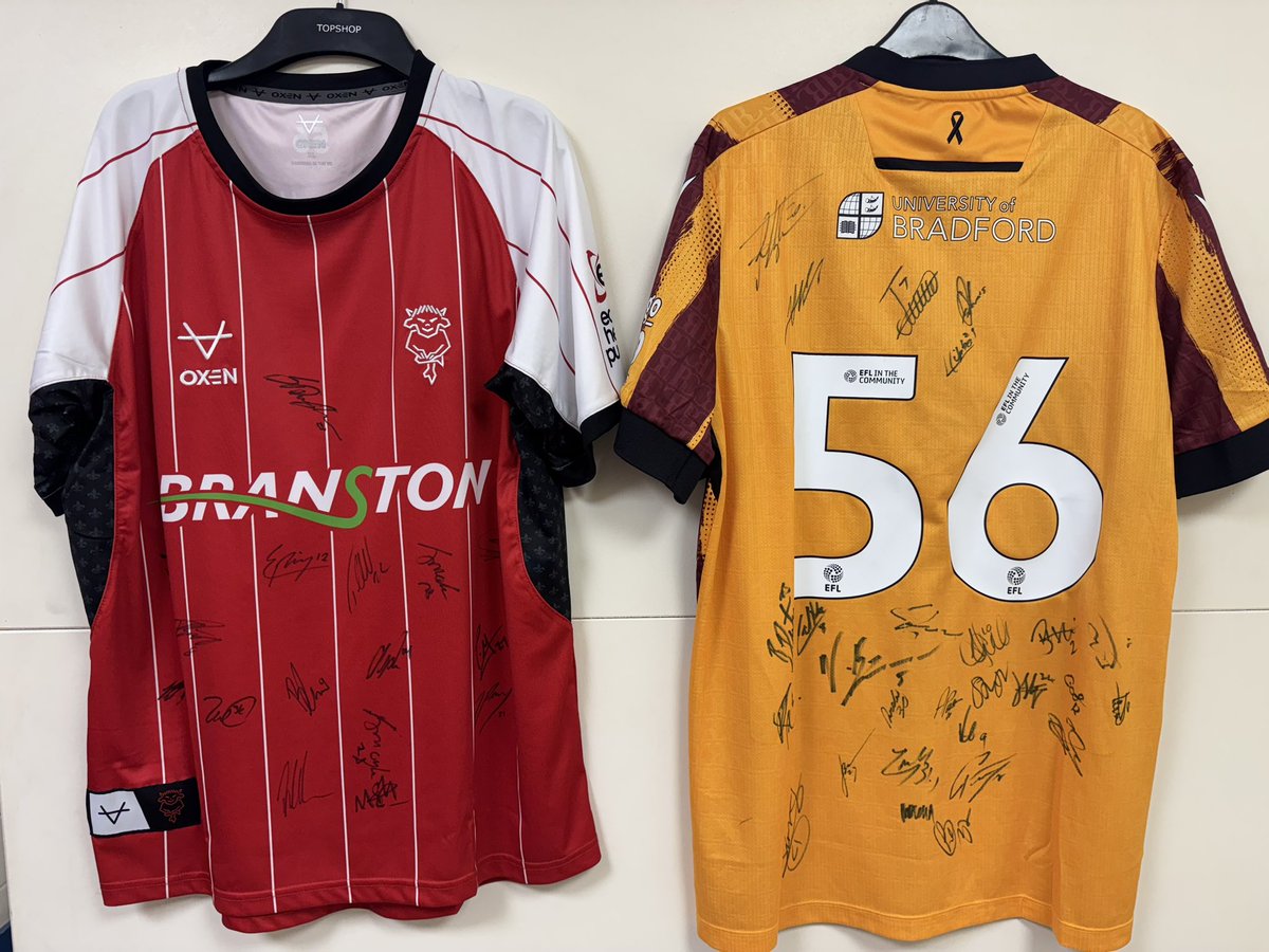 mark_hayward9's tweet image. We’ve been donated a few seats back to give to fans for our #56for56 black tie event next Friday! To be in with a chance of winning tickets, reply to this superb picture with an image of you in your city shirt at VP. Entries close at 5pm on Friday. Winners contacted shortly after