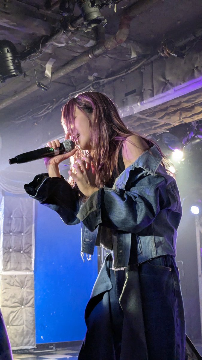 ShunDempa's tweet photo. 2025.05.02
BLUEGOATS @新宿LOFT
���んま・かいな https://t.co/sHcOzVj7mQ
