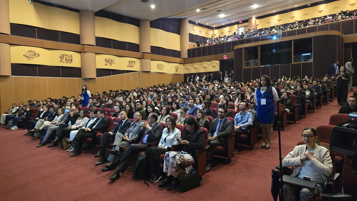 udecuenca's tweet photo. #RedImpulsa | Inauguramos la Feria de Empleabilidad, Emprendimiento e Innovación ALUMNI CONECTA. Un espacio creado para fortalecer el vínculo entre la academia y el sector productivo. Organizado por la @upsalesianaec, @udecuenca, @UNAEcuador, #INAN, @REUVIC_. https://t.co/nfaSkebtNg