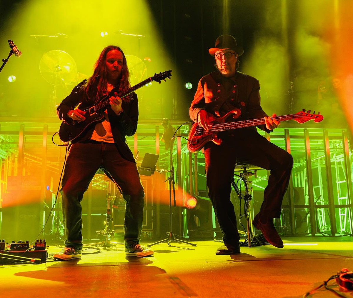 Billy Strings (@billystrings) on Twitter photo 🦫 strokin’ that beav’ with ye ol’ Primus last night at <a href="/VanAndelArena/">Van Andel Arena</a> !! So stoked to play 2 nights there this weekend!! Saturday is sold out, I think we might have a couple left for Friday. Let’s boogie. 🦫 strokin’ that beav’ with ye ol’ Primus last night at <a href="/VanAndelArena/">Van Andel Arena</a> !! So stoked to play 2 nights there this weekend!! Saturday is sold out, I think we might have a couple left for Friday. Let’s boogie.