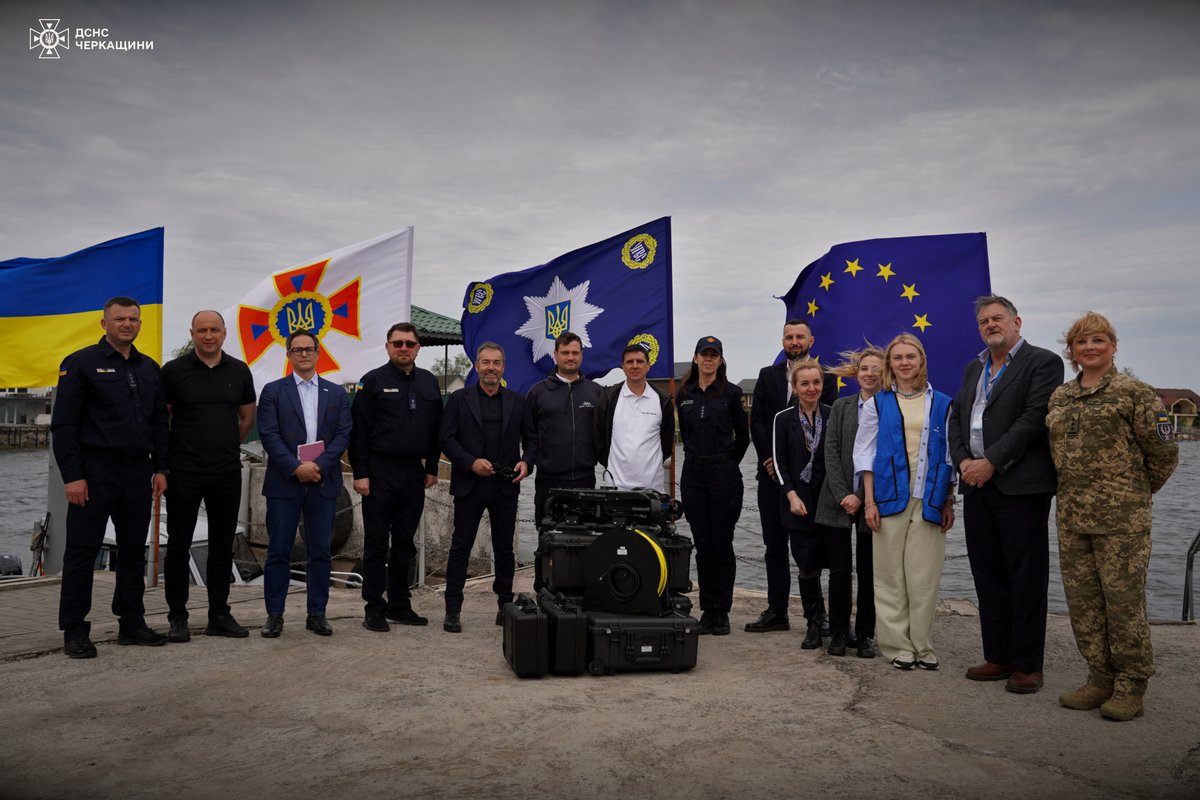 UNDP Ukraine 🇺🇦 (@undpukraine) on Twitter photo Ukraine opens a new frontier in demining — underwater. With support from 🇫🇷<a href="/FranceenUkraine/">La France en Ukraine 🇨🇵🇪🇺</a>, 🇰🇷<a href="/MOFAkr_eng/">MOFA</a>, 🇳🇿<a href="/MFATNZ/">New Zealand Ministry of Foreign Affairs & Trade</a> & <a href="/UNDP/">UN Development</a>, Ukraine’s Emergency Service <a href="/SESU_UA/">DSNS.GOV.UA</a> received 16 hi-tech drones and training for 31 diver-sappers to boost efforts in making water safe. 🔗 Ukraine opens a new frontier in demining — underwater. With support from 🇫🇷<a href="/FranceenUkraine/">La France en Ukraine 🇨🇵🇪🇺</a>, 🇰🇷<a href="/MOFAkr_eng/">MOFA</a>, 🇳🇿<a href="/MFATNZ/">New Zealand Ministry of Foreign Affairs & Trade</a> & <a href="/UNDP/">UN Development</a>, Ukraine’s Emergency Service <a href="/SESU_UA/">DSNS.GOV.UA</a> received 16 hi-tech drones and training for 31 diver-sappers to boost efforts in making water safe. 🔗