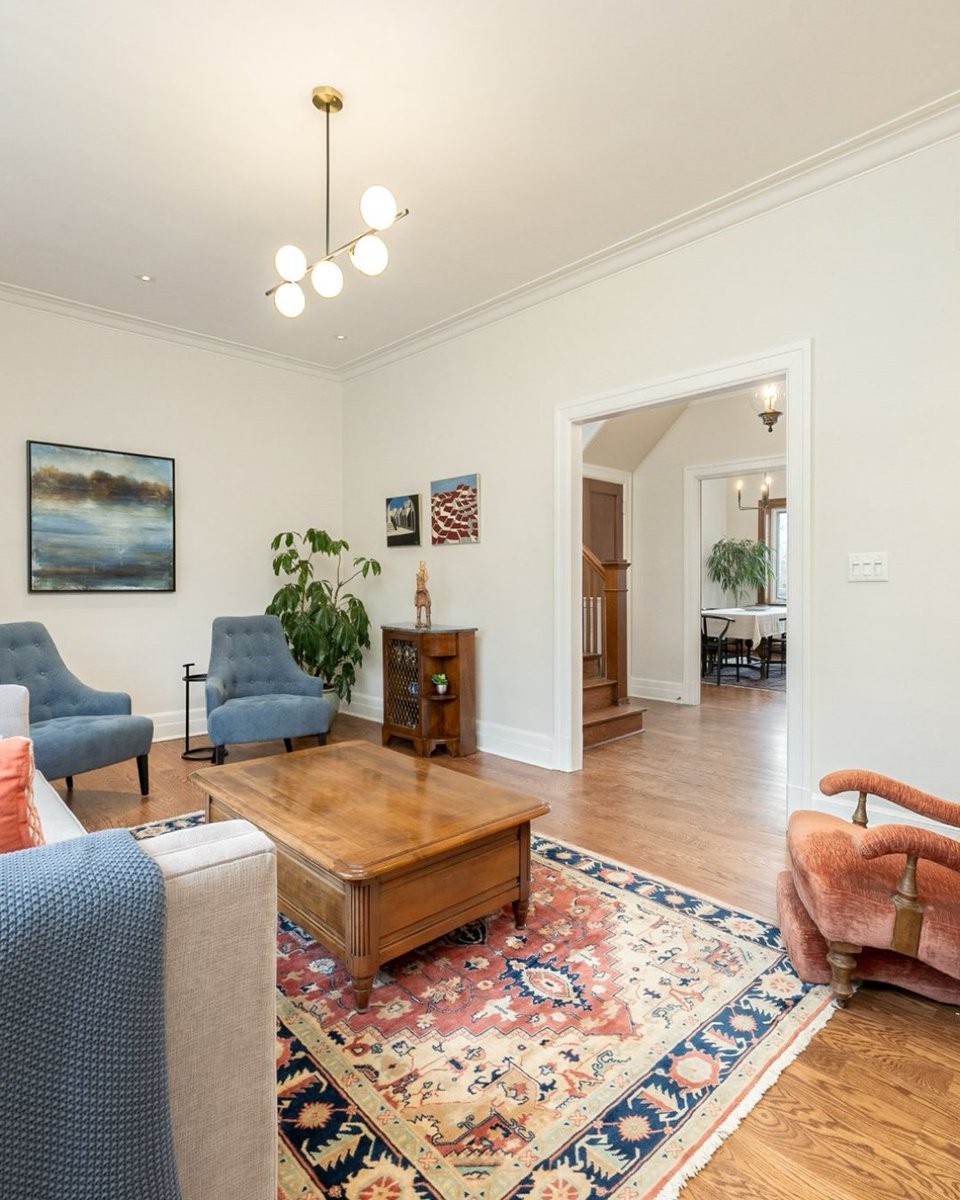 WestmountHomes's tweet photo. 762 Av. Upper-Lansdowne | WESTMOUNT | $2,375,000 | #15562793

🛏️ 4+1 | 🛁 3  | 📐 2513

https://t.co/rrBm4N7epQ

Tucked into a quiet enclave of Upper-Lansdowne, this refined residence offers a family-friendly design &amp; rare access to top schools and parks. https://t.co/QidR2ADa2j