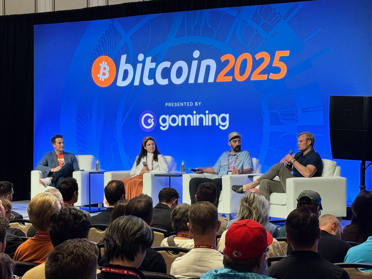 FIRE + BTC is a popular topic! A great discussion with an overflowing room.