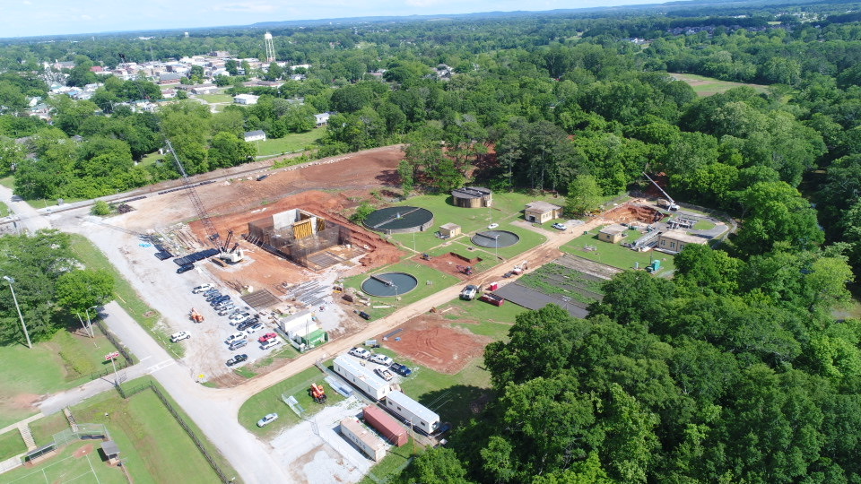 SECarpenters's tweet photo. Brothers &amp; Sisters of Alabama LU 1209 are getting it done for Craig Construction in Tuscumbia, AL, at a wastewater treatment plant led by Supervisor Andrew Fugate. 15 carpenters are setting concrete forms &amp; pouring concrete. Well done, everyone! https://t.co/VSBoaF2Dhm