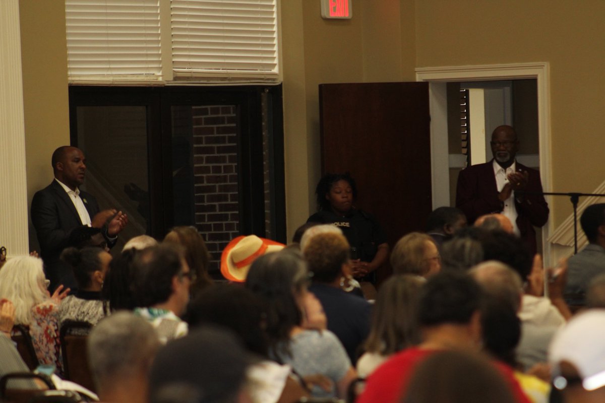 BGThompsonMS's tweet image. Traveled to MS’s 4th District to speak the truth & stand with those struggling. Some may not like me stepping outside my district, but when leaders stay silent, someone has to step up. We’ll get through this together.