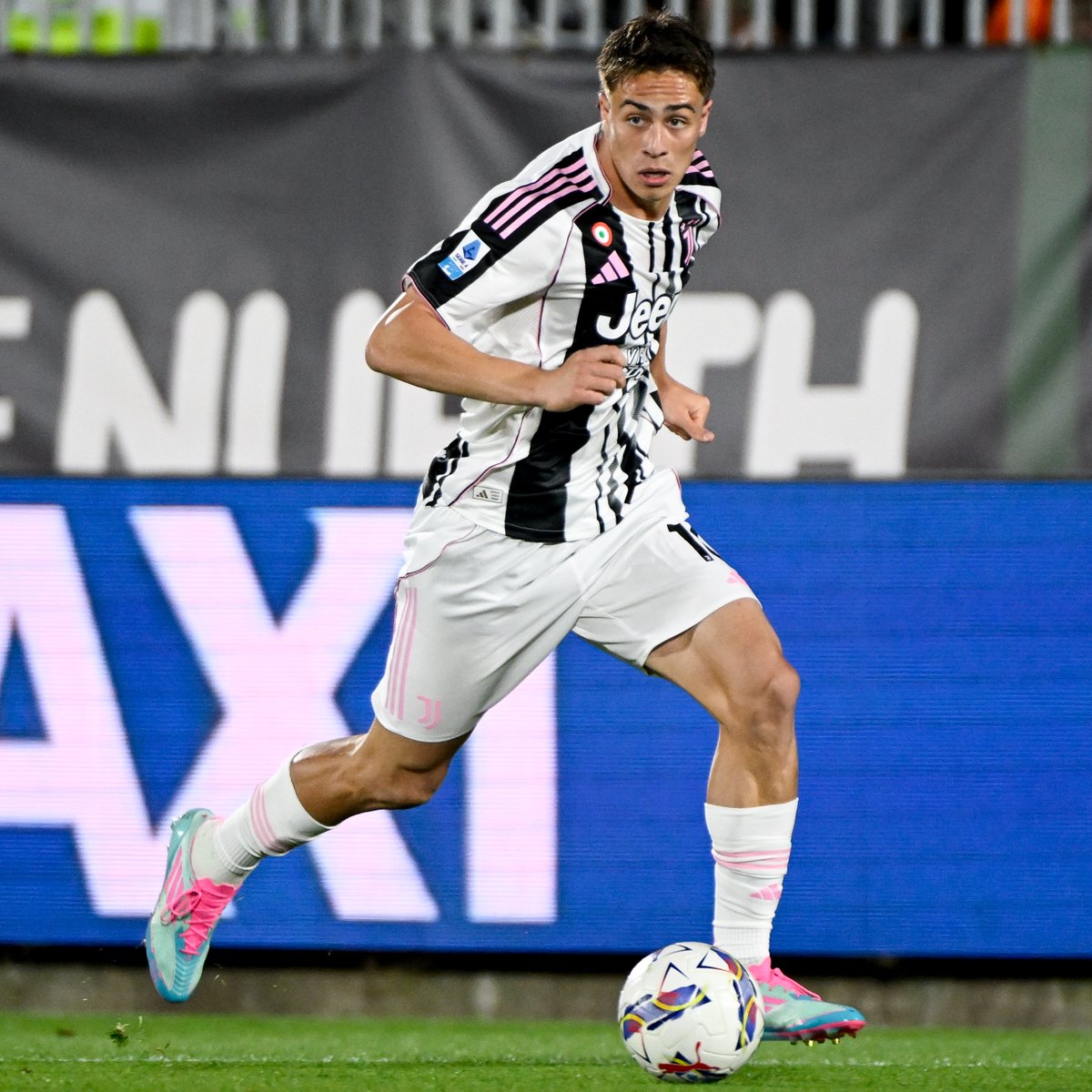 JuventusFC tweet media