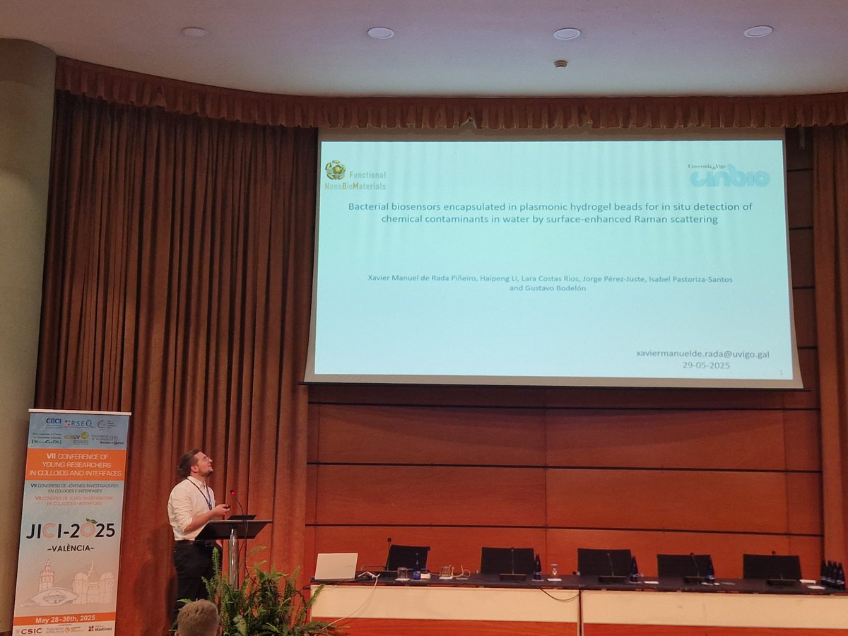 FunNanoBio's tweet image. Another great talk today at JICI 2025 of Xavi regarding Bacterial biosensors encapsulated in plasmonic hydrogels beads 👨🏽🔬🧫