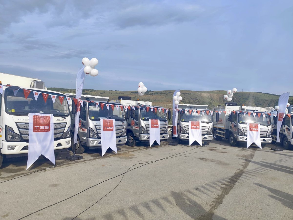 📍 Araç Filomuz Güçleniyor!

Türkiye Belediyeler Birliği tarafından belediyemize hibe edilen iki adet çöp kamyonunu, Birlik Başkan Vekilimiz ve Adana Büyükşehir Belediye Başkanımız Sayın Zeydan Karalar’dan teslim aldık.

📌 Desteklerinden dolayı Zeydan Başkanımıza teşekkür