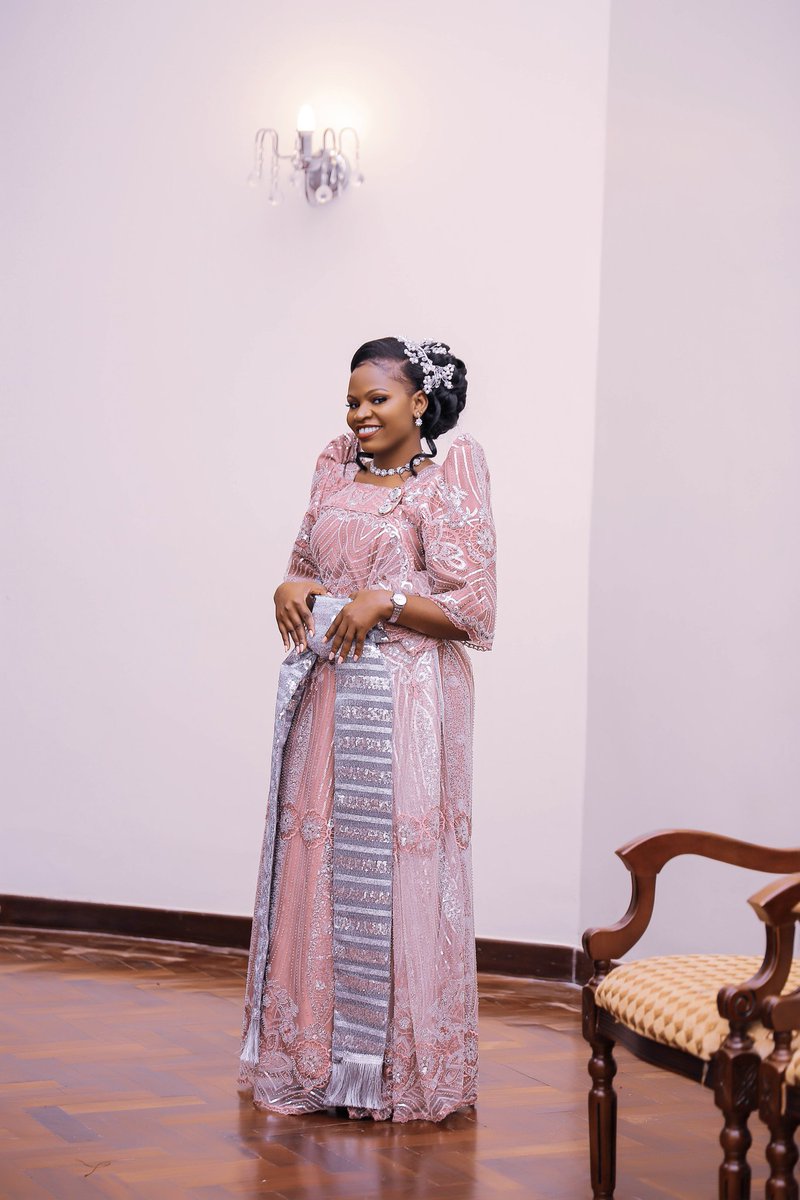 BenHaumba's tweet photo. Our introduction experience with the beautiful Racheal. She made a beautiful bride. @Magic Moments Filmz 'The Genesis of Quality' #for photography &amp; videography services 📸📹. https://t.co/0UbEOtzfjn