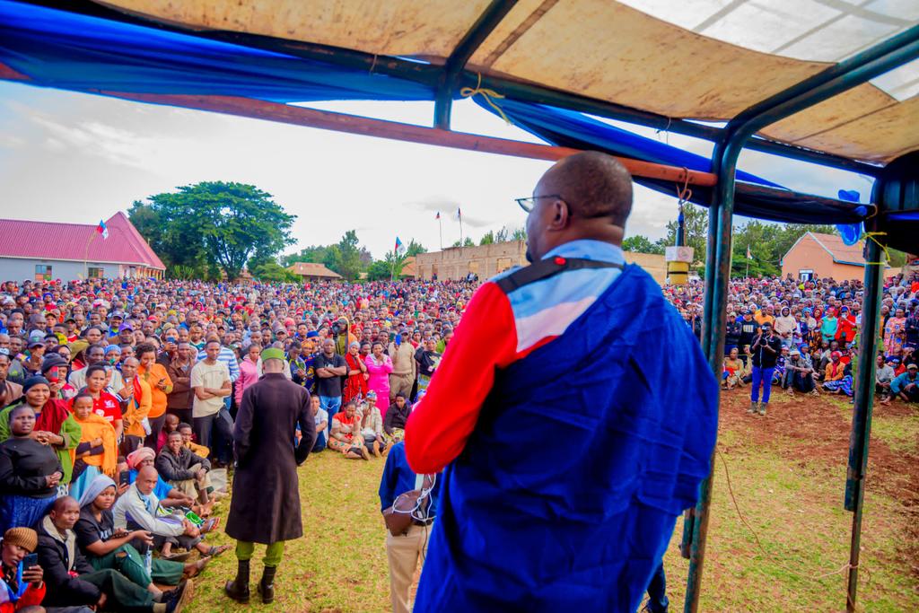 Mhe. <a href="/jjmnyika/">MNYIKA John John</a> akizungumza na wakazi wa Karatu leo tarehe 29 Mei 2025 ikiwa ni mwendelezo wa operesheni #NoReformsNoElection katika kanda ya Kaskazini.