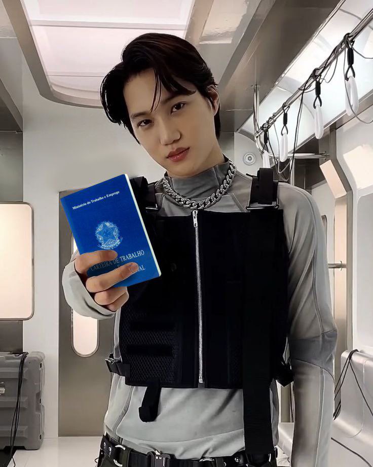 yerispetal's tweet photo. vendo ingresso para o show do baekhyun dia 15/06 

setor: pista premium inteira 
valor: 1.572 (valor do ingresso + taxa do site + taxa de parcelamento 🕊)

aceito apenas pix pq não tenho outra forma de pagamento 💀🕊 https://t.co/Fo9GJ3VBRm