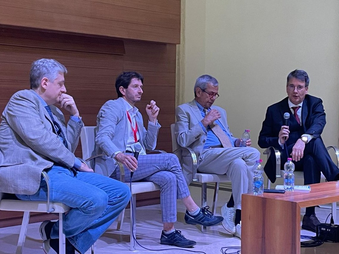 L’evoluzione normativa e tecnologica favorirà le molecole rinnovabili, rendendo più verde l’energia trasportata nelle condotte, con un focus su biometano e idrogeno verde. Luca Schieppati – Managing Director di TAP al Festival dell’Energia.