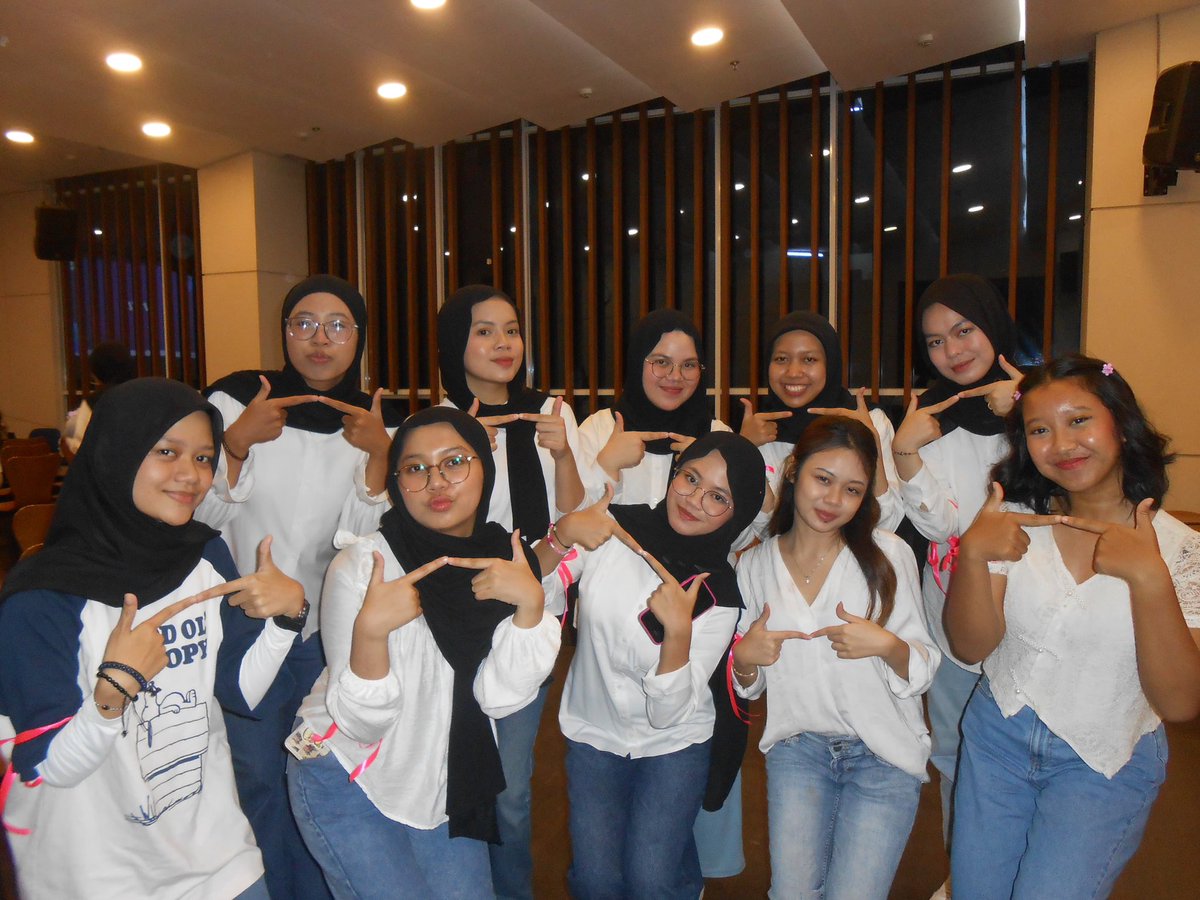 sugarrelys's tweet photo. appreciation post buat kesayanganQ 🩷 #cusmungsforever https://t.co/Dj4avlClhW