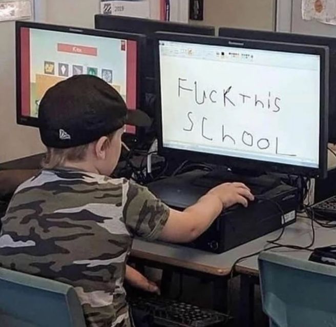 hourly_shitpost's tweet photo. https://t.co/2HiJS8wxJB