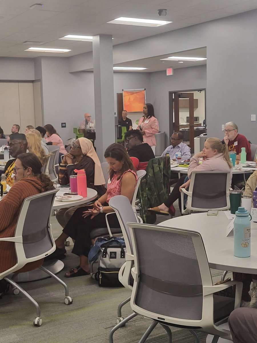 Mr. Baggett tweet media