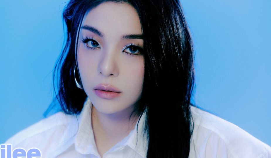KpopGirlzBands1's tweet photo. Y el de #Ailee #Solista #HappyAileeDay https://t.co/r5hSJkc3c8