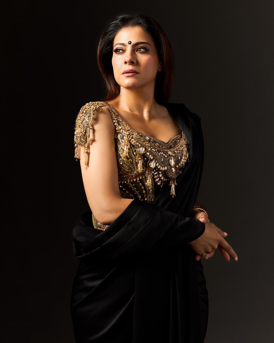 itsKajolD's tweet photo. Draped in the Armour of #Maa ✨
 #MaaTheFilm #MaaTrailerLaunch https://t.co/DzzaiRZPVU