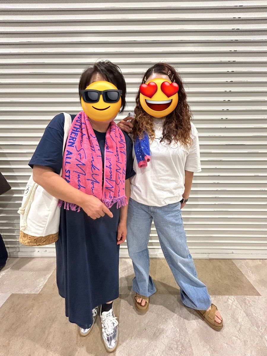ke1sukeeeee's tweet photo. THANK YOU SO MUCH!!
岐阜から堪能したゾ。
やっぱりサザンが大好きすぎるゾ。
#サザンオールスターズ https://t.co/fnEIJj2QHP