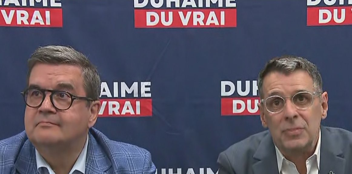 PartisanPQ's tweet image. Duhaime: « Faut vraiment que les gens arrêtent de répéter que j’évite le fisc. »
Denis Coderre: « Bouge pas mon ami, m’en vient t’aider. »