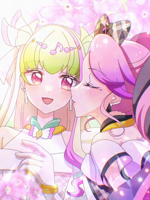 キュアズキューンとキュアキッス一体なにものなんだ………………………