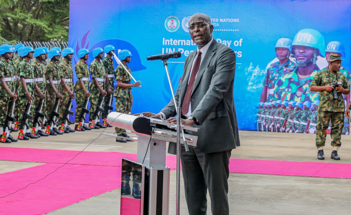 MohamedFall's tweet image. It’s 77 years of @UNPeacekeeping. Glad to join @DHQNigeria to celebrate the iconic #BlueHelmet, a symbol of service, sacrifice &amp;amp; hope. Since 1960, 200,000+ Nigerian troops, police &amp;amp; civilians have served in 41 @UN, @_AfricanUnion &amp;amp; @ecowas_cedeao missions. Kudos to @NigeriaGov!