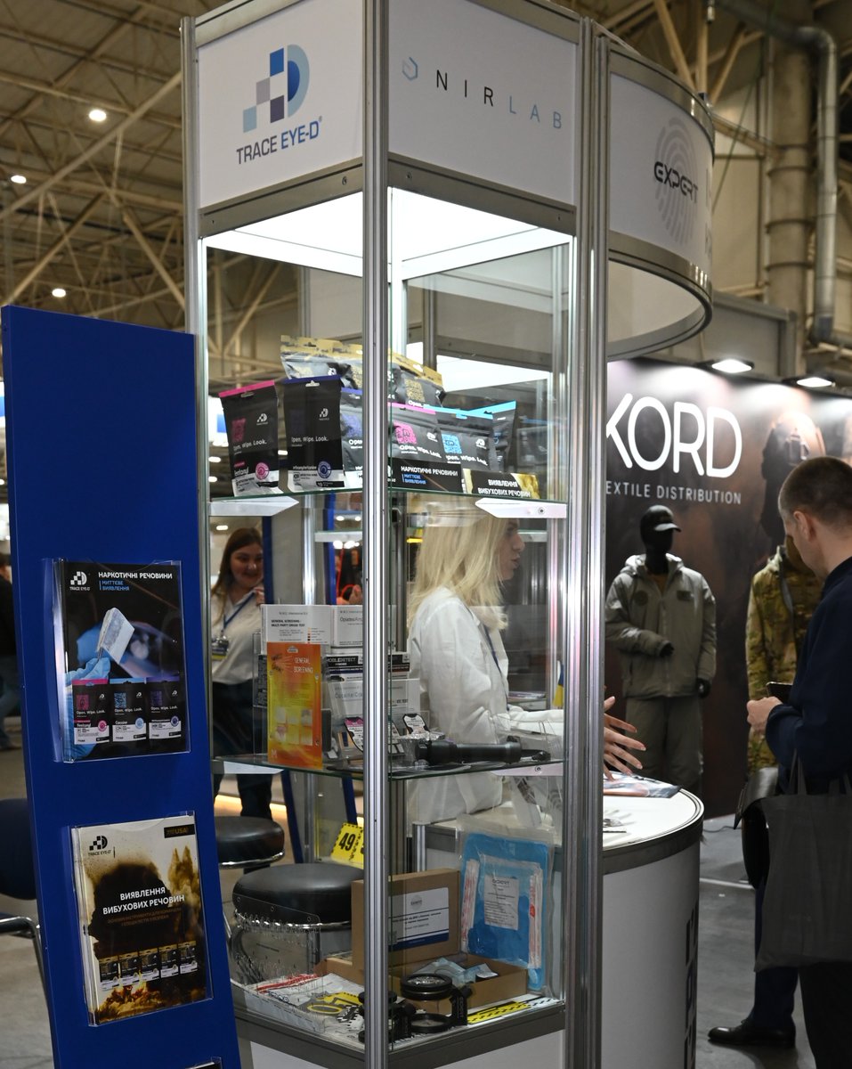 trace_eye_d's tweet photo. Trace Eye-D narcotics &amp; explosives instant detection solutions on display in Kyiv, #Ukraine️ at Expert Security IV 2025 Expo! 

Thanks to our valued distributor partner RPC Expert (https://t.co/oTS5ow0QQO) for their support!

Event : https://t.co/nh6caLWICf https://t.co/RyWaxtkky0