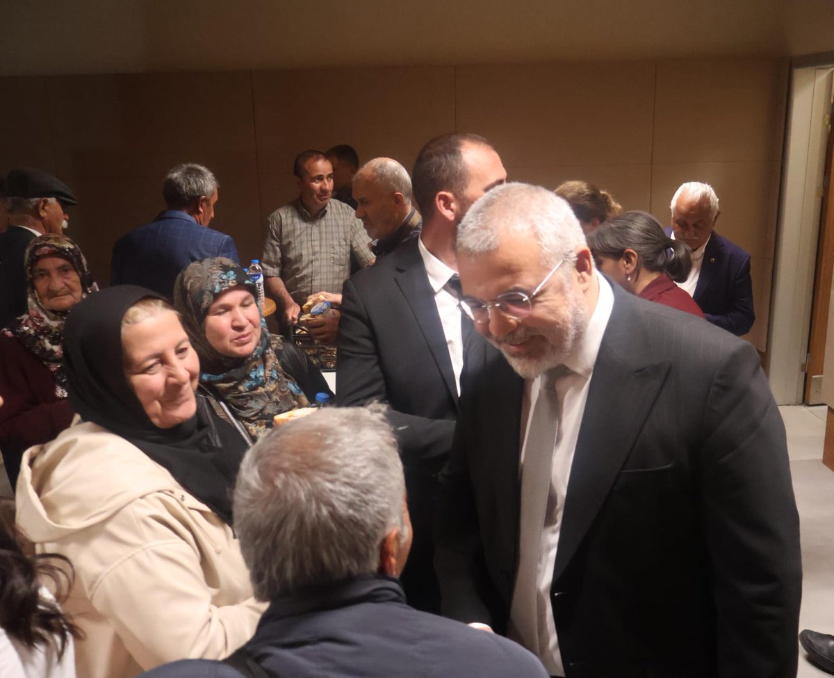 T.C. Kültür ve Turizm Bakanlığı Alevi-Bektaşi Kültür ve Cemevi Başkanı Sayın Alirıza Özdemir, Erzurum Müzesi'nde düzenlenen Canlarla Buluşma Toplantısına katıldı. Toplantıda Erzurum İl Kültür ve Turizm Müdürü Sayın Ahmet Yer de hazır bulundu.

Başkanlığımız tarafından düzenli