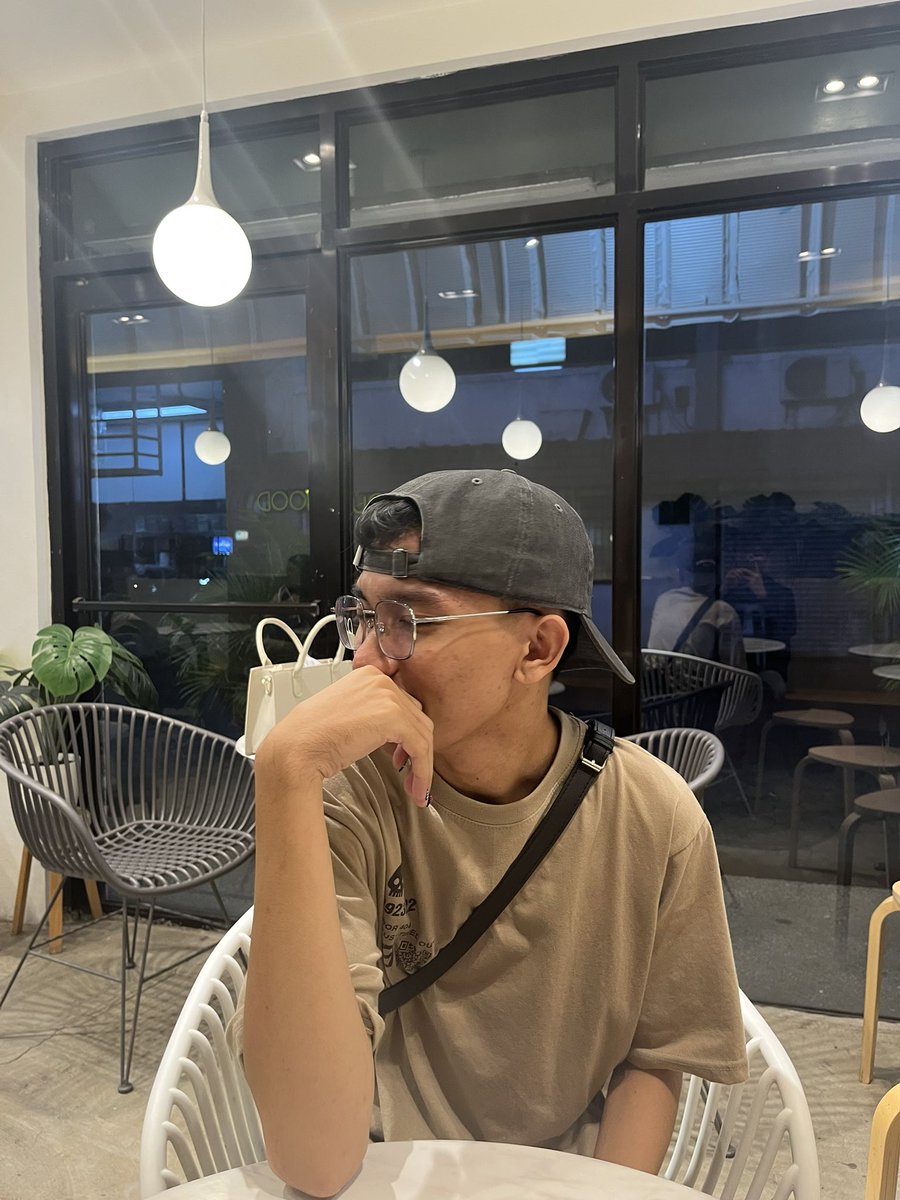 If you dare, meet me there
I'll be higher than the exosphere
'Cause I know now I'm safe and sound