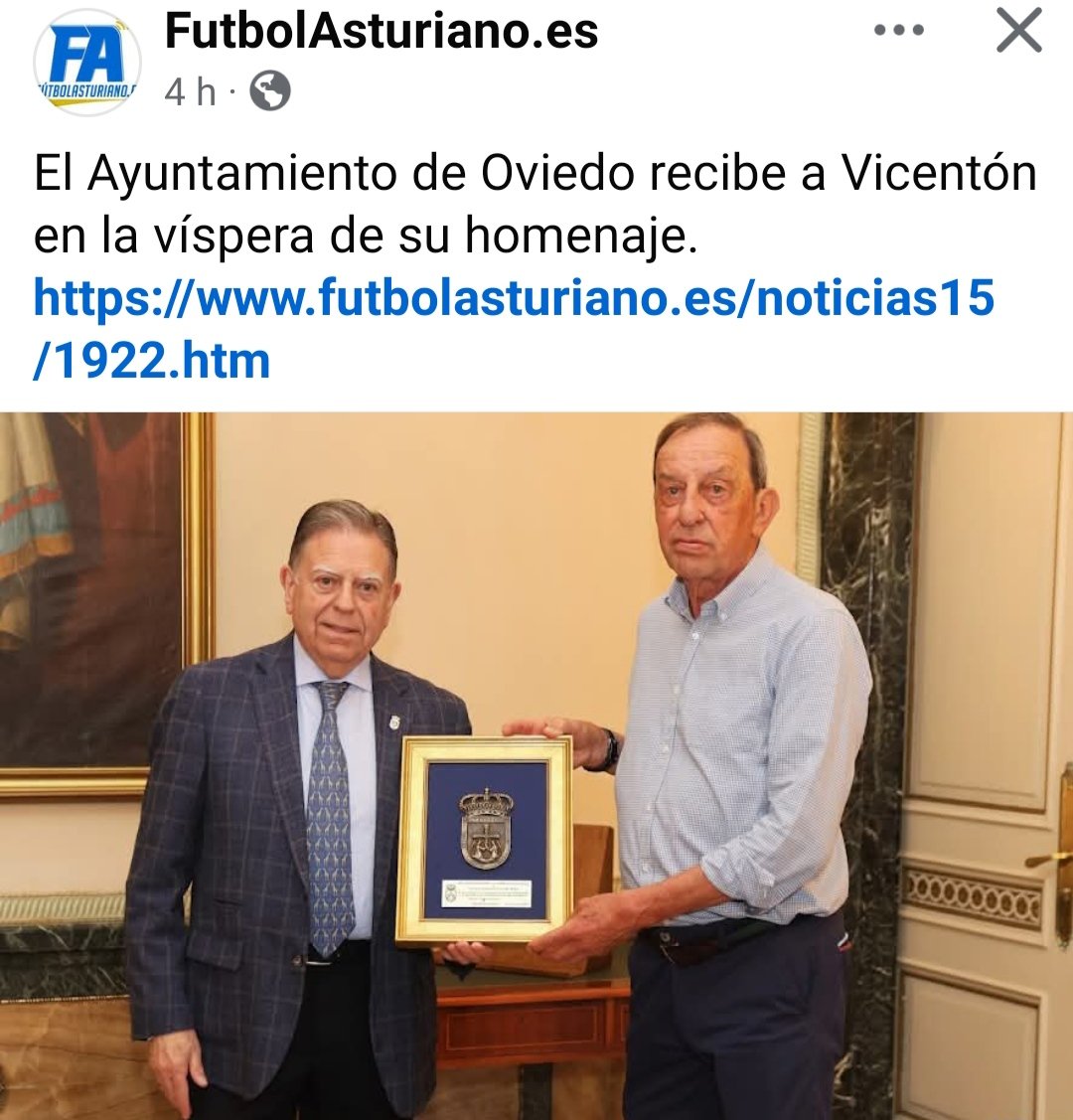 Un acefista homenajeado por otro acefista.
Todo en orden.