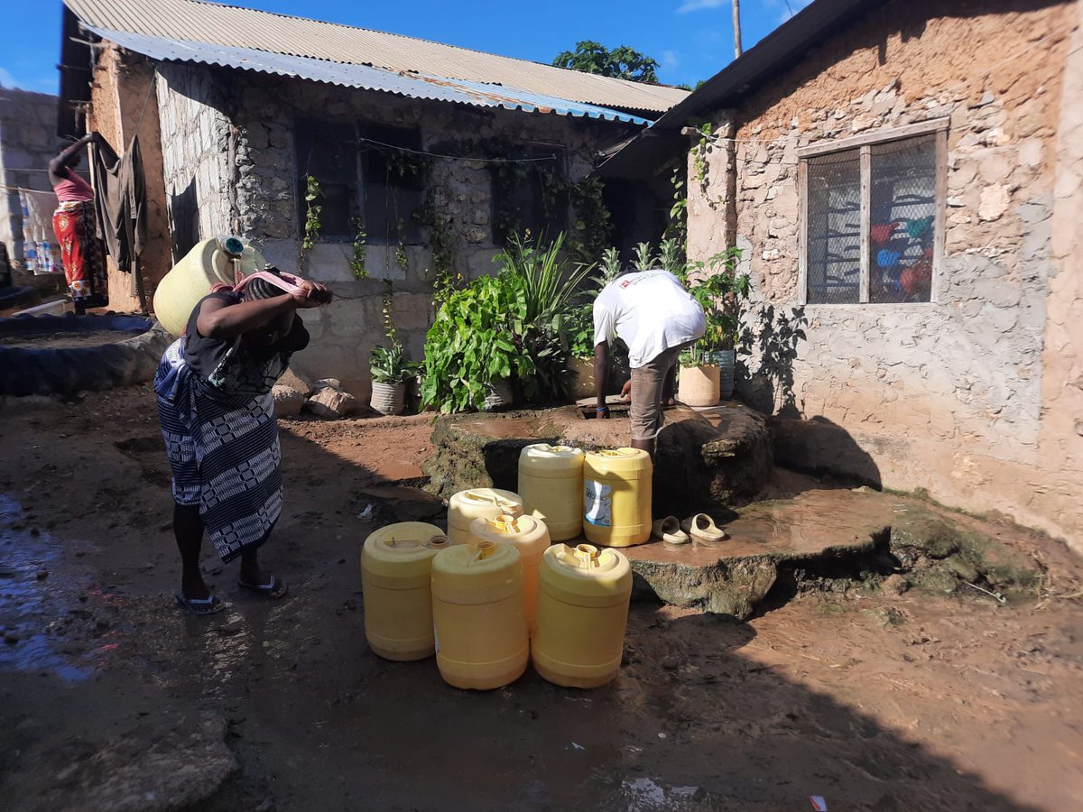 Center for Justice GEA (@cjgea) on Twitter photo Water wells in #OwinoUhuru were declared unsafe, yet the government has offered no alternative for slum residents.
Remediation cannot wait a decade.
Court orders must be respected—especially by those running state bodies like <a href="/NemaKenya/">NEMA Kenya</a>.
How long will this impunity last? Water wells in #OwinoUhuru were declared unsafe, yet the government has offered no alternative for slum residents.
Remediation cannot wait a decade.
Court orders must be respected—especially by those running state bodies like <a href="/NemaKenya/">NEMA Kenya</a>.
How long will this impunity last?