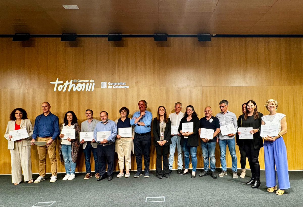 🏆Avui hem participat en l’acte de reconeixement a les organitzacions adherides al Programa d’Acords Voluntaris per reduir emissions de GEH.

Recollim l’acreditació pels +10 anys de compromís climàtic. Continuem treballant per un entorn metropolità més sostenible.