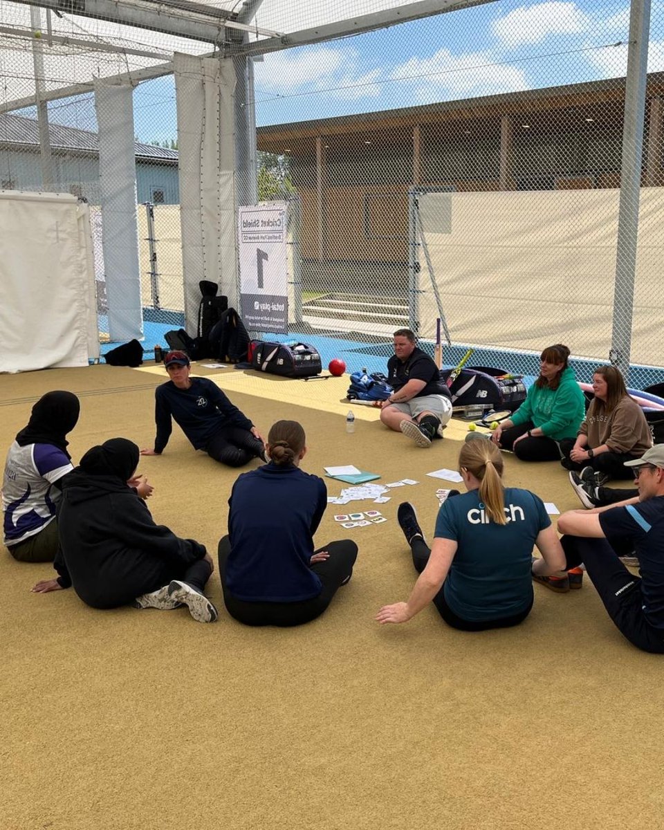 Yorkshire_cf's tweet photo. A brilliant day celebrating connection, community and the future of girls' cricket. The event at Bradford Park Avenue was hosted by the Yorkshire Cricket Board and led by Courtney Winfield-Hill 🏏💫

The event brought together passionate individuals, creating space for shared goals, fresh ideas and collective support to grow the game for the next generation of girls. Thank you to everyone who joined us – the energy was electric! ⚡️

#GirlsCricket #CricketCommunity #YorkshireCricket #BPA2025 #CricketForAll