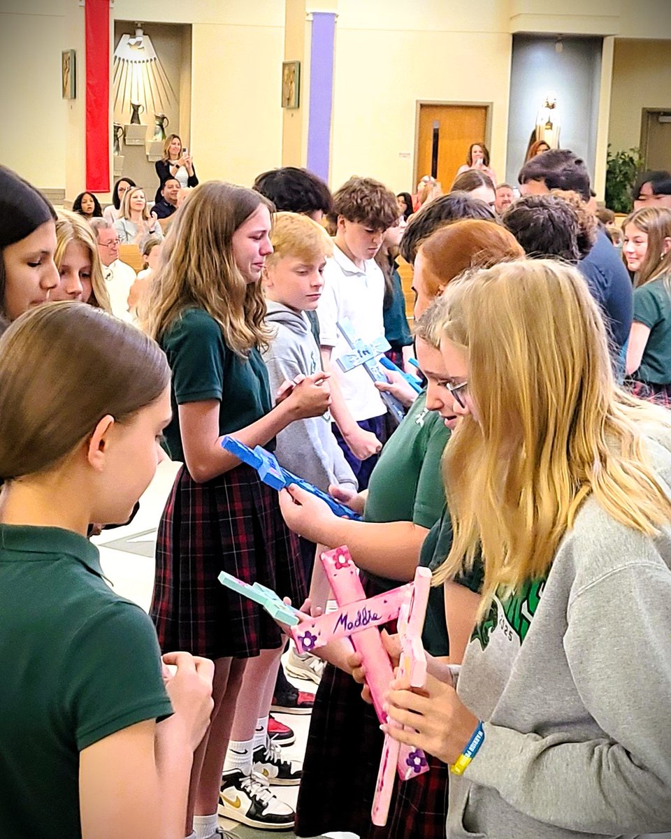 dkcsjschools's tweet photo. The Candle Passing Ceremony at St. Patrick's all-school Mass was truly beautiful. As the 8th grade passed a lit candle to the 7th grade, it symbolized the inspiring transition of responsibility to the 7th graders and the cherished gift of "Christian Leadership."  🕯#dkcsjschools https://t.co/E8Y1HC013s