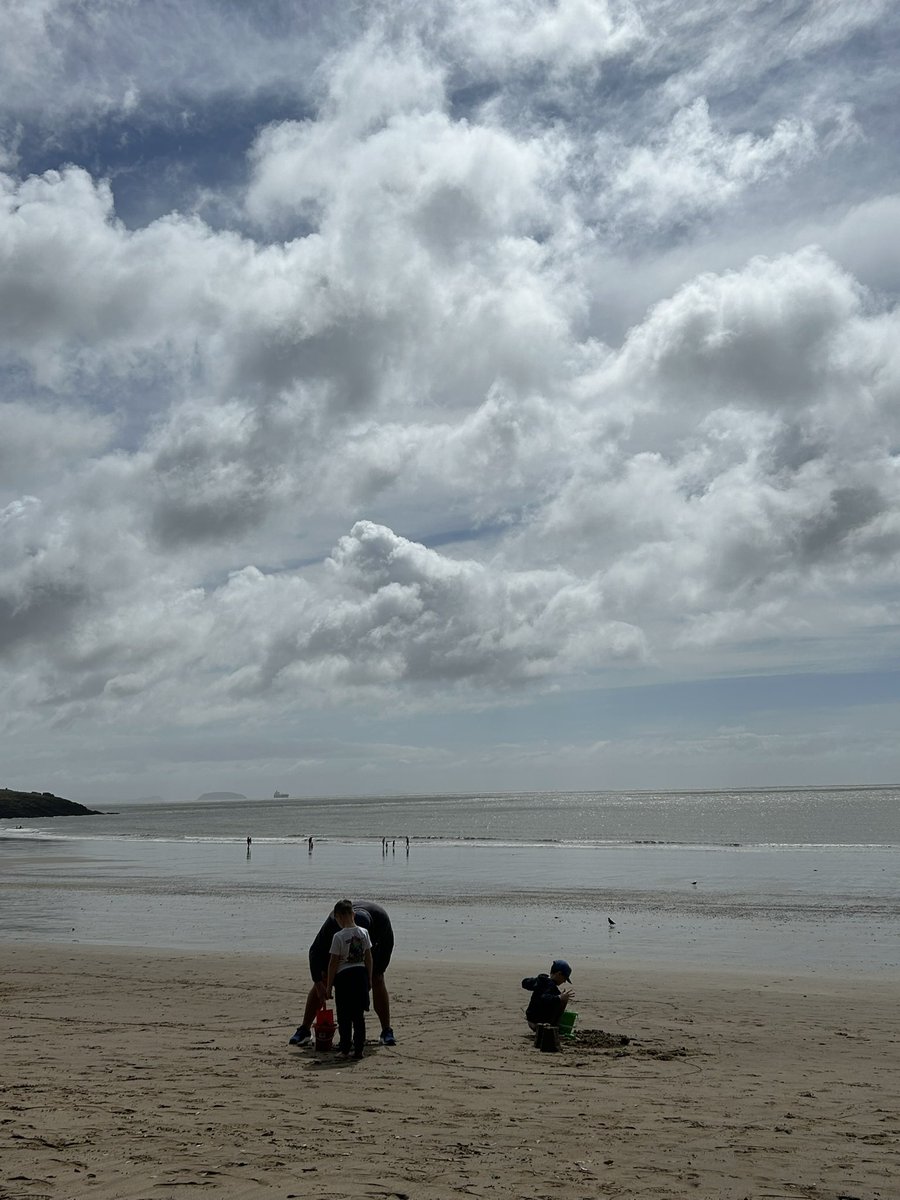 Gareth Davies tweet media