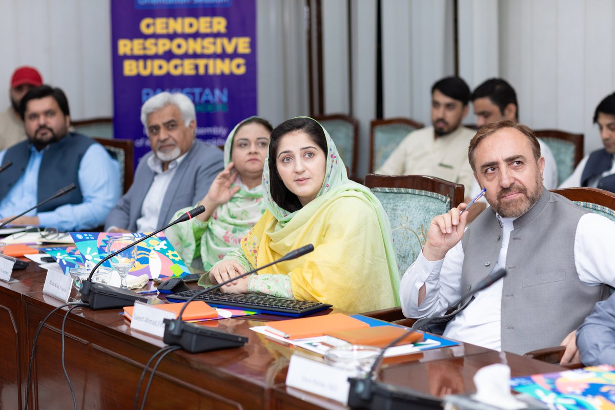 UNDP Pakistan (@undp_pakistan) on Twitter photo Budgeting with a Gender Lens!
With support from the <a href="/EUPakistan/">EUPakistan</a> -funded #PWL project and technical expertise from <a href="/UNDP_Pakistan/">UNDP Pakistan</a> and <a href="/unwomen_pak/">UN Women Pakistan</a>, lawmakers at the KP Assembly have completed three intensive trainings on Gender-Responsive Budgeting — equipping them to design Budgeting with a Gender Lens!
With support from the <a href="/EUPakistan/">EUPakistan</a> -funded #PWL project and technical expertise from <a href="/UNDP_Pakistan/">UNDP Pakistan</a> and <a href="/unwomen_pak/">UN Women Pakistan</a>, lawmakers at the KP Assembly have completed three intensive trainings on Gender-Responsive Budgeting — equipping them to design