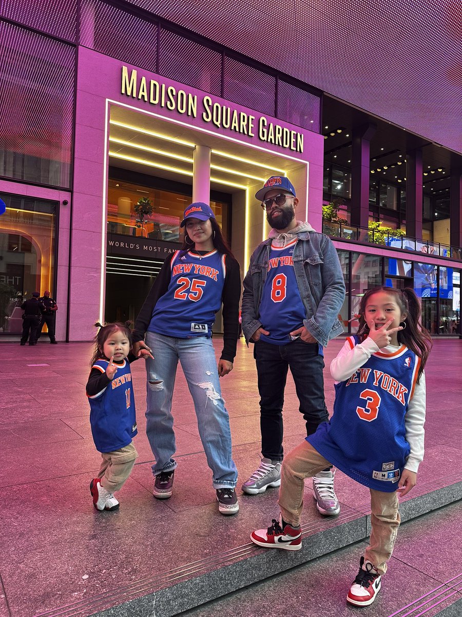 myleanback's tweet photo. Squad. #nyknicks https://t.co/w2aUZbtRSv