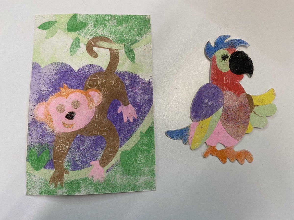 WFlibraries's tweet image. Some fantastic #sandart at #NormantonLibrary @MyWakefield #schoolholidays #craft