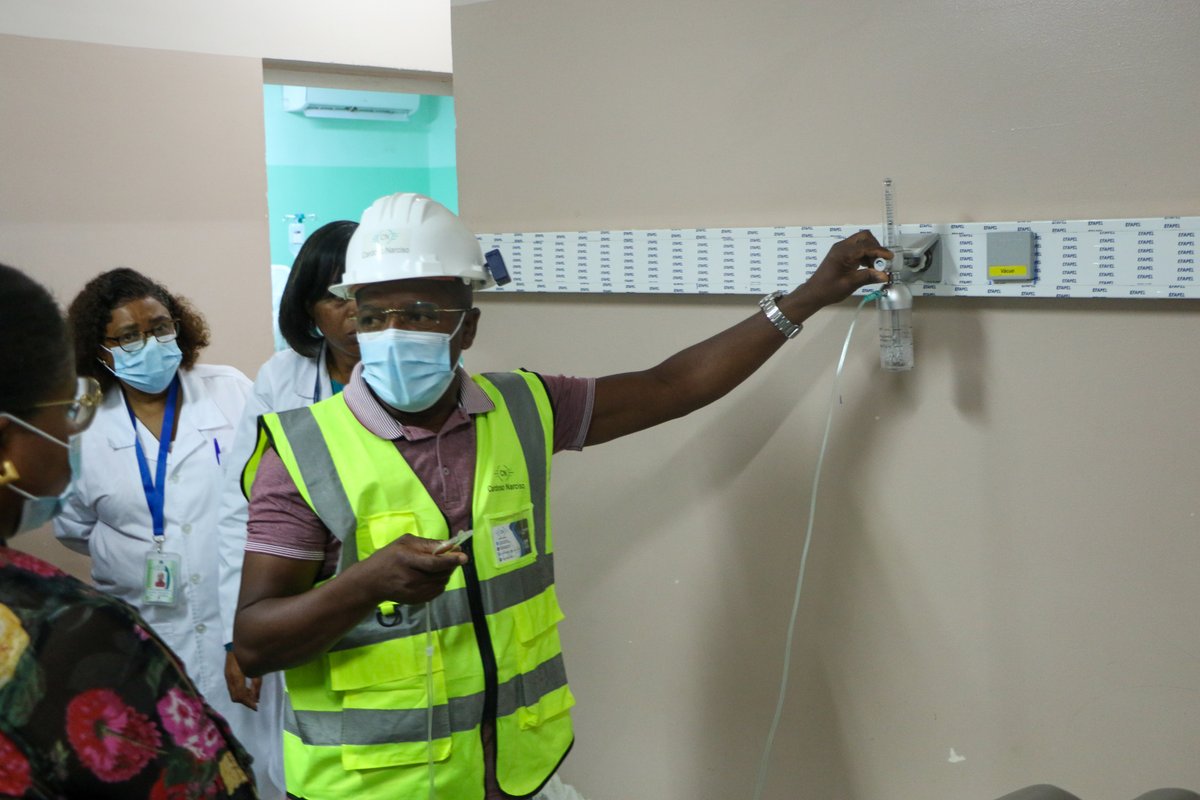 UNDP Angola (@undpangola) on Twitter photo 🏥 UNDP, <a href="/GlobalFund/">The Global Fund</a> & Ministry of Health visited 3 hospitals in Luanda under the oxygen plant project.
Supported by <a href="/GlobalFund/">The Global Fund</a>, 8 facilities in the country are being upgraded to strengthen medical infrastructure.
#UNDPAngola #HealthSystems #PartnershipsForImpact 🏥 UNDP, <a href="/GlobalFund/">The Global Fund</a> & Ministry of Health visited 3 hospitals in Luanda under the oxygen plant project.
Supported by <a href="/GlobalFund/">The Global Fund</a>, 8 facilities in the country are being upgraded to strengthen medical infrastructure.
#UNDPAngola #HealthSystems #PartnershipsForImpact